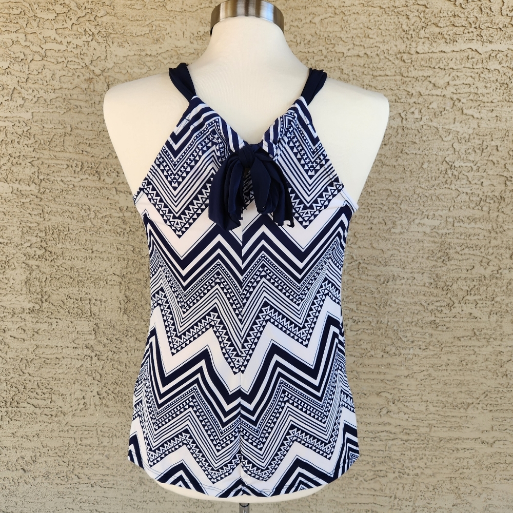 Colada Chevron pattern strap blouse - Picture 2 of 6